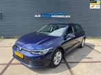 Volkswagen Golf eTSI Life AUTOMAAT APPLE CARPLAY/ PDC, Gebruikt, Euro 6, Blauw, 1202 kg