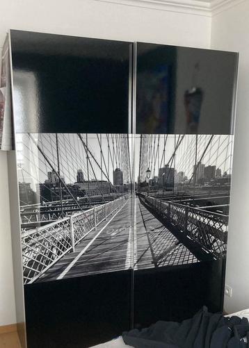 Garderobe beschikbaar voor biedingen