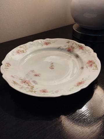 Antieke porseleinen fruitschaal...Paris ...0478028005 beschikbaar voor biedingen