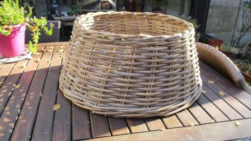 Kerstboom rok beschikbaar voor biedingen