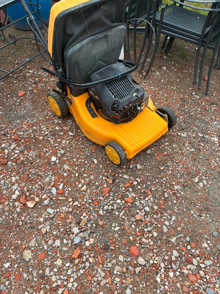 Stiga bezine grasmaaier voor opmaak, Tuin en Terras, Grasmaaiers, Gebruikt, Benzine-grasmaaier, Cirkelmaaier, Ophalen