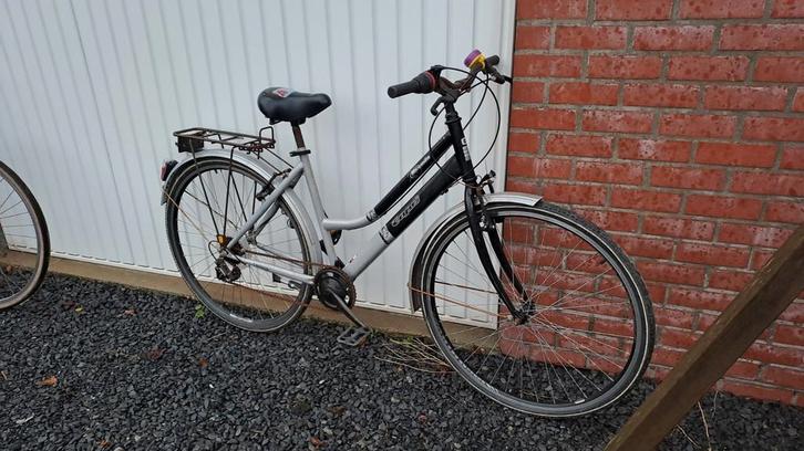 Lot van 4 damesfiets nog te herstellen, Fietsen en Brommers, Fietsen | Dames | Damesfietsen, Gebruikt, Versnellingen, Ophalen