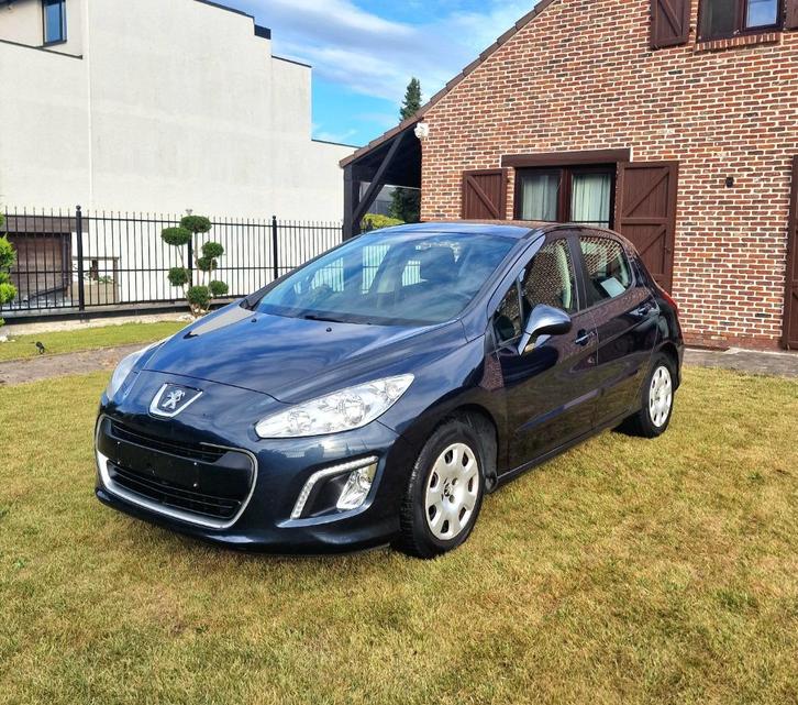 Peugeot 1.4i Benzine 2013 Jaar 113500 km, Auto's, Peugeot, Particulier, ABS, Airbags, Airconditioning, Alarm, Boordcomputer, Centrale vergrendeling
