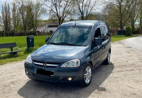 Opel combo 1.3 CDTI euro 4, Auto's, Opel, Particulier, Combo Tour, Centrale vergrendeling, Elektrische ramen, Diesel, Euro 4, Handgeschakeld