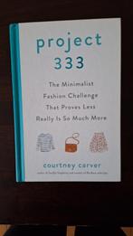 Project 333 Courtney Carver Engels minimalisme mode opruimen, Ophalen of Verzenden, Zo goed als nieuw, Overige onderwerpen, Courtney Carver