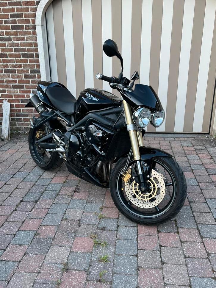 Triumph street triple 12 000 km !!, Motoren, Motoren | Triumph, Particulier, Naked bike, meer dan 35 kW, 3 cilinders, Ophalen