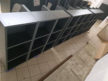 Vakkenkasten (displaykasten) beschikbaar voor biedingen