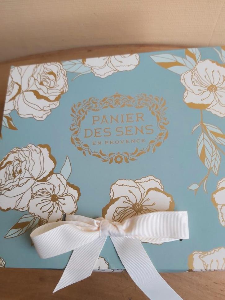 Boîte Soins corps, Panier des Sens ,Neuf, pas d'envoi, Bijoux, Sacs & Beauté, Beauté | Soins du corps, Neuf, Body lotion, Crème ou Huile
