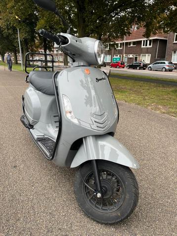 La souris sourini 50cc 2024 B klasse 2700km beschikbaar voor biedingen