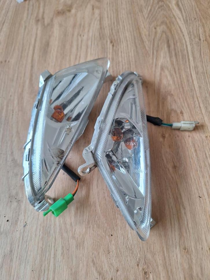 Knipperlichten sym orbit 2 50cc scooter, Fietsen en Brommers, Brommeronderdelen | Algemeen, Carburateur, Ophalen of Verzenden