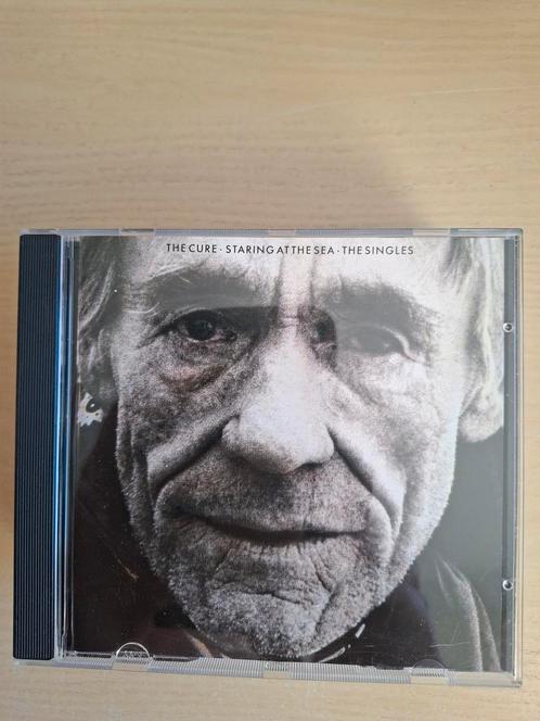 Cd. The Cure. Staring at the sea. The Singles., Cd's en Dvd's, Cd's | Verzamelalbums, Gebruikt, Ophalen of Verzenden