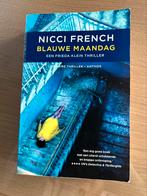 Nicci French - blauwe maandag, Boeken, Science fiction, Ophalen of Verzenden, Zo goed als nieuw