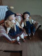 Antiek salon met poppen, Ophalen