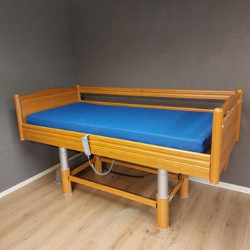 verpleegbed, thuiszorgbed, ziekenhuisbed incl matras 90x220