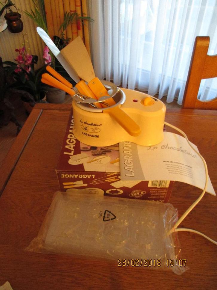 Fondue à chocolat., Electroménager, Fondue, Neuf, Bougie chauffe-plat, Enlèvement