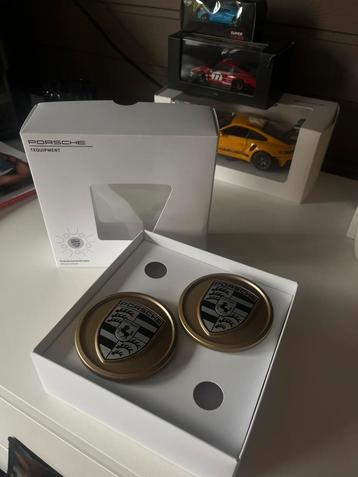 Porsche Center caps beschikbaar voor biedingen