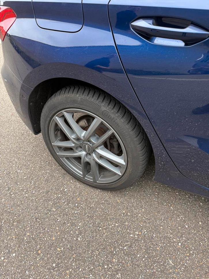Winterbanden met velg 17 inch set van 4 voor 595,-, Auto-onderdelen, Banden en Velgen, Banden en Velgen, Winterbanden, 17 inch