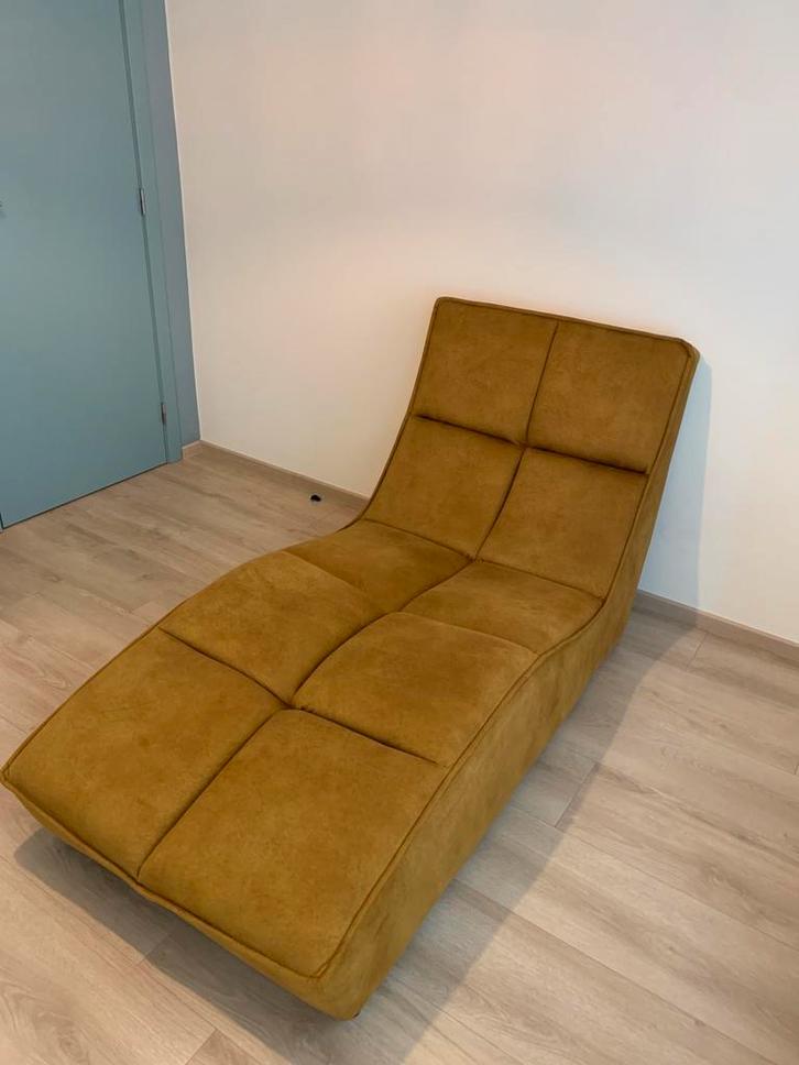 Velvet lounge zetel, Huis en Inrichting, Zetels | Zetels en Chaises Longues, Zo goed als nieuw, Eenpersoons, Ophalen