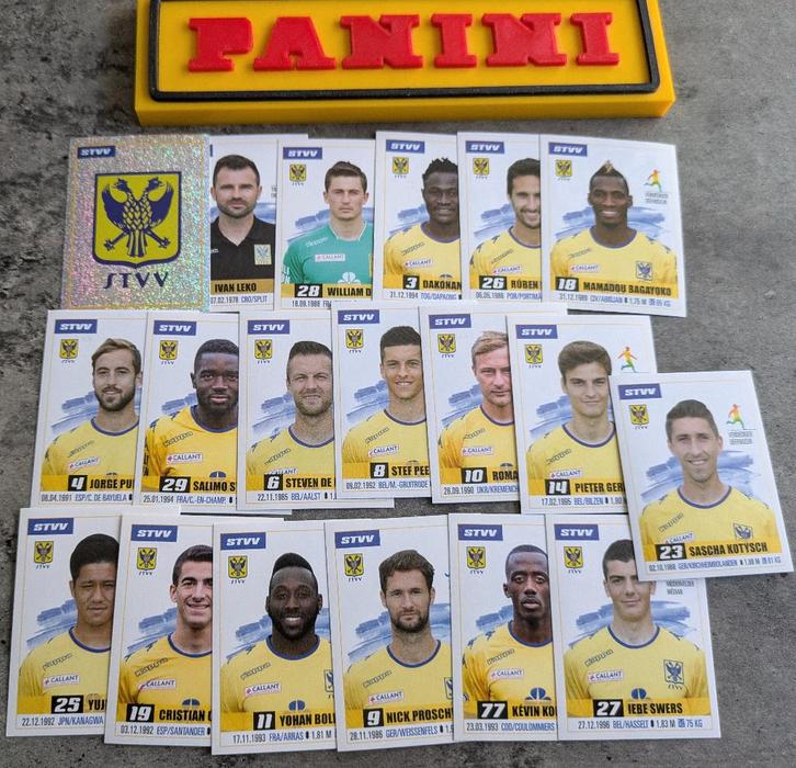 Panini FOOTBALL 2017 19 STICKERS  ST TRUIDEN STVV  VOETBAL, Hobby en Vrije tijd, Stickers en Plaatjes, Nieuw, Ophalen of Verzenden