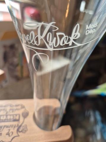 2Pauwels Kwak glazen 33cl met voet disponible aux enchères