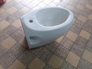 Magnifique bidet à suspendre absolument NEUF!, Enlèvement, Neuf