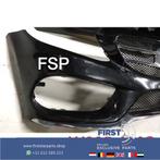 W205 AMG Voorbumper + gril Mercedes C Klasse zwart 2014-2019, Utilisé, -, Avant, -