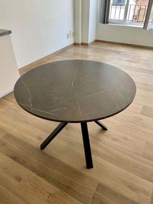 Ronde zwarte eettafel, Huis en Inrichting, Tafels | Eettafels, Nieuw, 100 tot 150 cm, 100 tot 150 cm, Vier personen, Rond, Ophalen