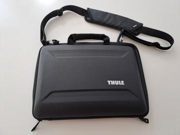 Thule Gauntlet laptoptas beschikbaar voor biedingen