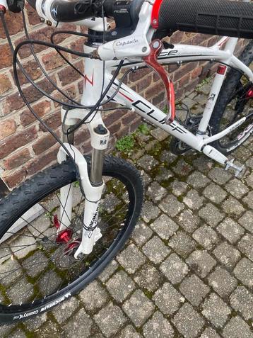 Vélo vtt 26 pouces en ordre de fonctionnement, bons pneus,  beschikbaar voor biedingen