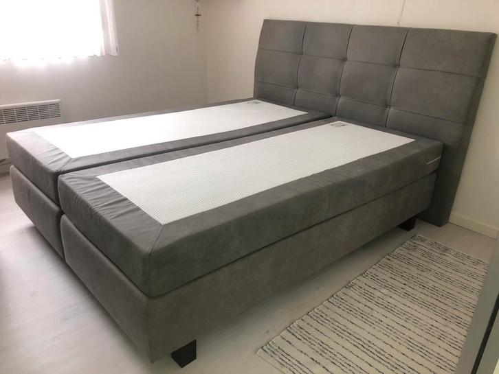 Bed/ Boxspring, Huis en Inrichting, Slaapkamer | Boxsprings, Zo goed als nieuw, Ophalen