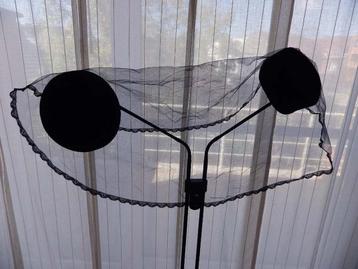 Vintage Zwarte Kanten Sluiers en Hoedjes: €.5/stuk. beschikbaar voor biedingen