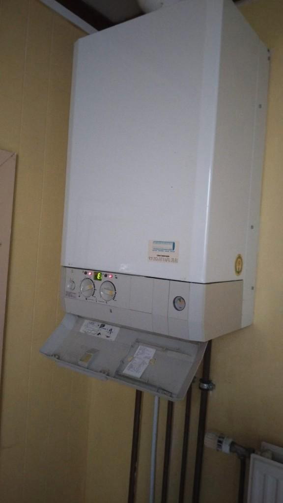 Recherche d ouvrier Plomberie chauffage eletricite, Vacatures, Vacatures | Overige Vacatures, Vanaf 1 jaar, Vast contract