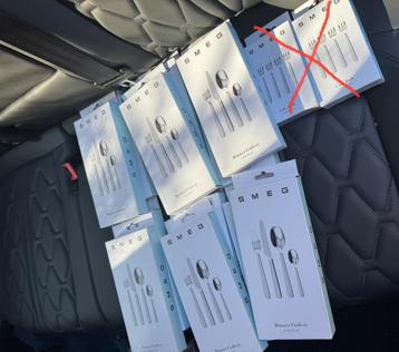  ✅NEW - SMEG - 4-delig BESTEK - 15€ PER SET (12 beschikbaar) beschikbaar voor biedingen
