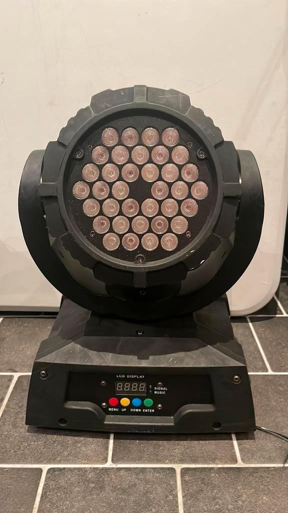 2 wash moving heads, Musique & Instruments, Lumières & Lasers, Utilisé, Lumières, Couleur, Enlèvement