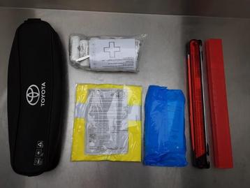 DIVERS EHBO kit Toyota Yaris IV (P21 / PA1 / PH1), Utilisé, Toyota