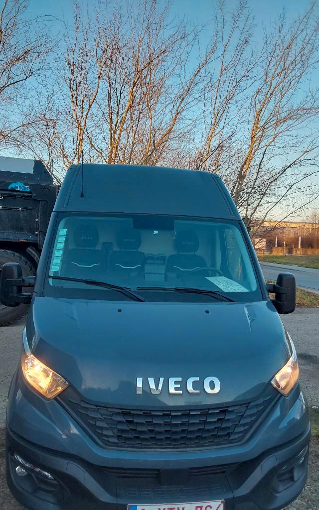 Iveco daily, Auto's, Bestelwagens en Lichte vracht, Particulier, ABS, Airconditioning, Centrale vergrendeling, Cruise Control