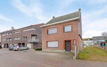 Huis te koop in Sint-Lievens-Houtem, 4 slpks beschikbaar voor biedingen