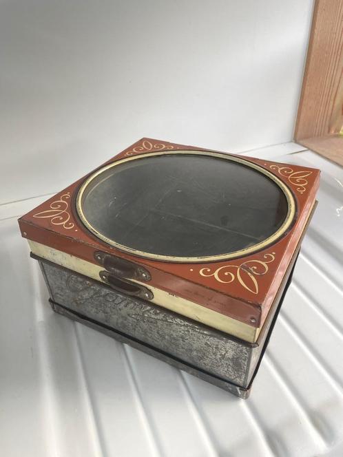 Vintage Blikken doos met venster 50's, Collections, Boîte en métal, Enlèvement ou Envoi