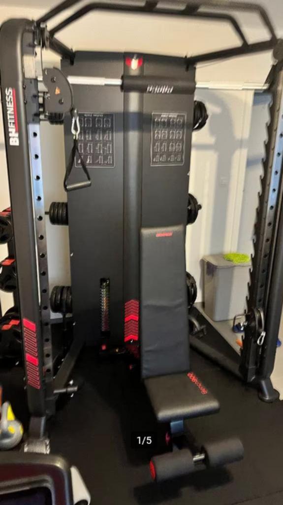 BH Fitness Rack Smith G160 Fitnesstoestel met gewichten, Sport en Fitness, Fitnessmaterialen, Zo goed als nieuw, Armen, Benen