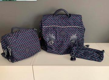 Cartable + plumier + sac à dîner kipling (séparément aussi), Comme neuf, Bleu, Porte-documents ou Cartable