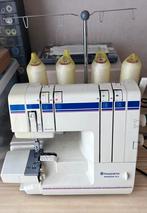 Naaimachine Husqvarna Huskylock 905, Hobby en Vrije tijd, Naaimachines en Toebehoren, Ophalen, Zo goed als nieuw, Naaimachine