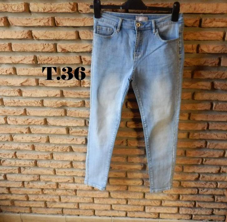 (36)- jeans femme t.36 bleu - cassis -, Kleding | Dames, Spijkerbroeken en Jeans, Zo goed als nieuw, W28 - W29 (confectie 36)