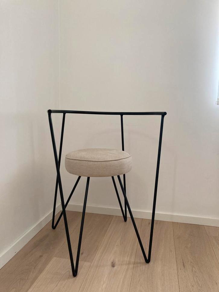 Kuip stoel / fauteuil met designlook, Huis en Inrichting, Fauteuils, Zo goed als nieuw, Ophalen