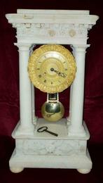 pendule colonne version albâtre, Antiquités & Art, Antiquités | Horloges, Enlèvement ou Envoi