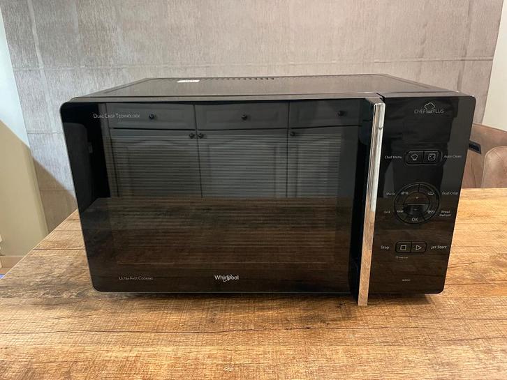 Microgolfoven Whirlpool MCP345BL met grill, Electroménager, Micro-ondes, Comme neuf, Autoportant, 45 à 60 cm, Croustillant, Gril