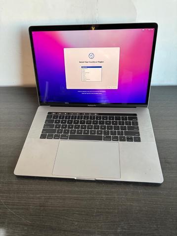 Apple Macbook Pro 15" 2017 beschikbaar voor biedingen