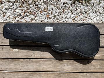 Fender PLUS hardcase 90's beschikbaar voor biedingen