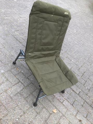Karper stoel beschikbaar voor biedingen