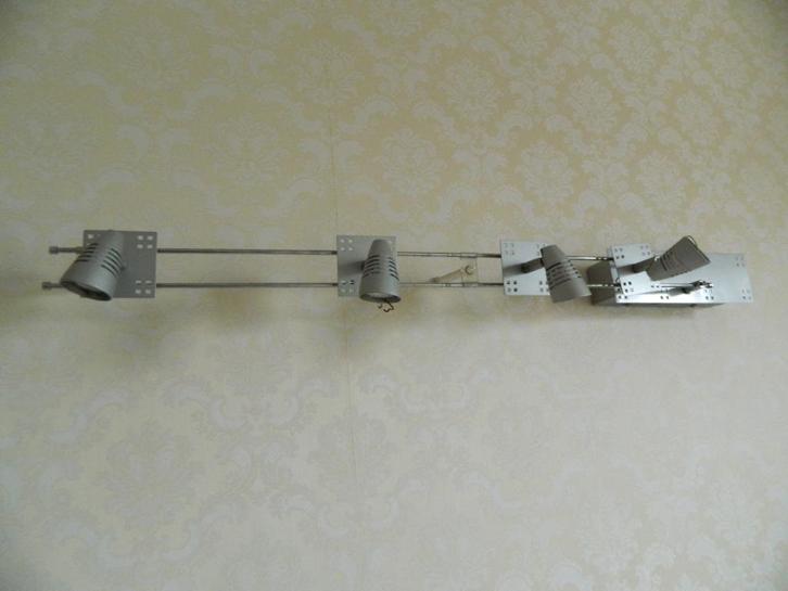 Rampe de spots, Huis en Inrichting, Lampen | Spots, Zo goed als nieuw, Plafondspot of Wandspot, Metaal of Aluminium, Halogeen
