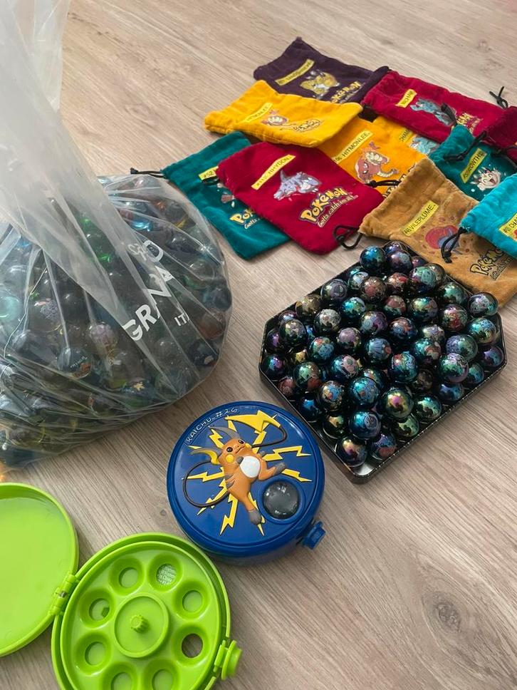 Grote pokemon knikker collectie, Hobby en Vrije tijd, Verzamelkaartspellen | Pokémon, Gebruikt, Ophalen of Verzenden